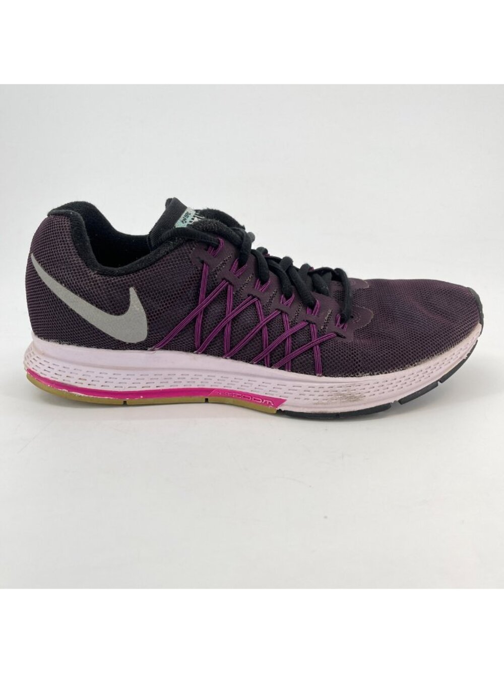 Nike Air Zoom Pegasus 32 Womens Size 8 Purple Athletic Running Shoes Sneakers